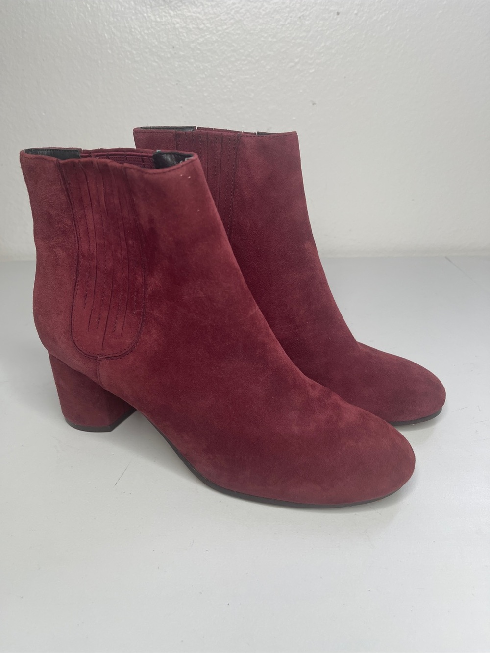 Joie Burgundy Red Pull On Suede Booties 2.36" Block Heels Size 7.5